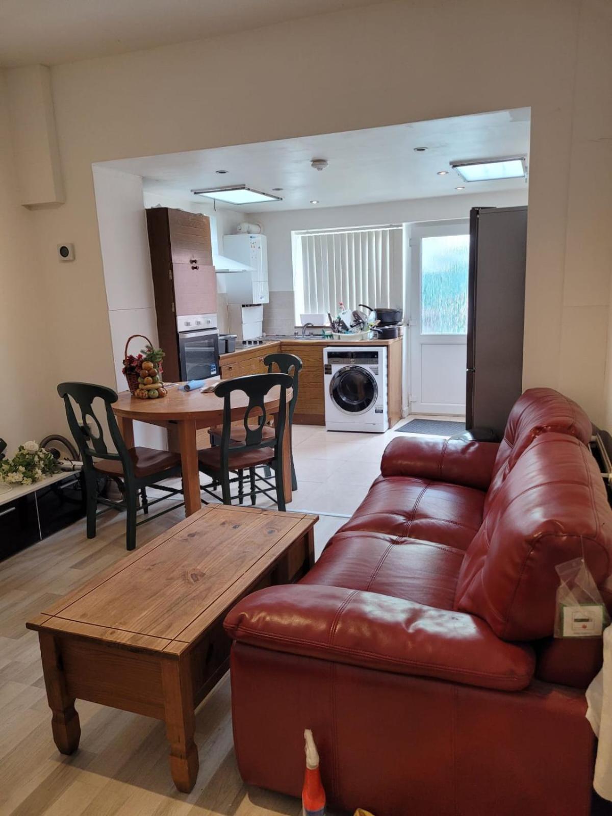 Nice Double Bedroom Near Qmc ノッティンガム エクステリア 写真